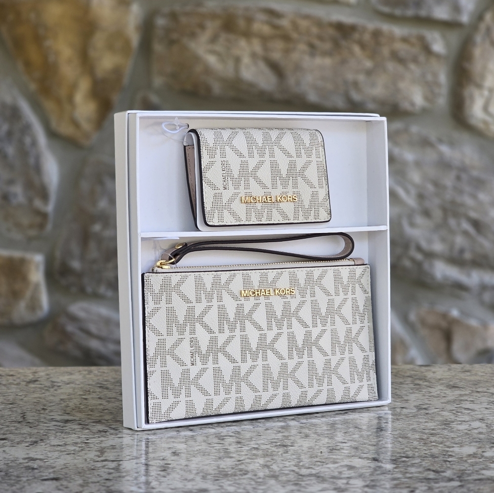 Michael Kors Jet Set Logo Small Giftbox Set